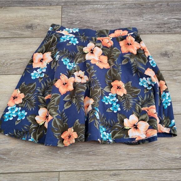 Aeropostale tropical flower mini skirt size small blue peach  green - Picture 5 of 6